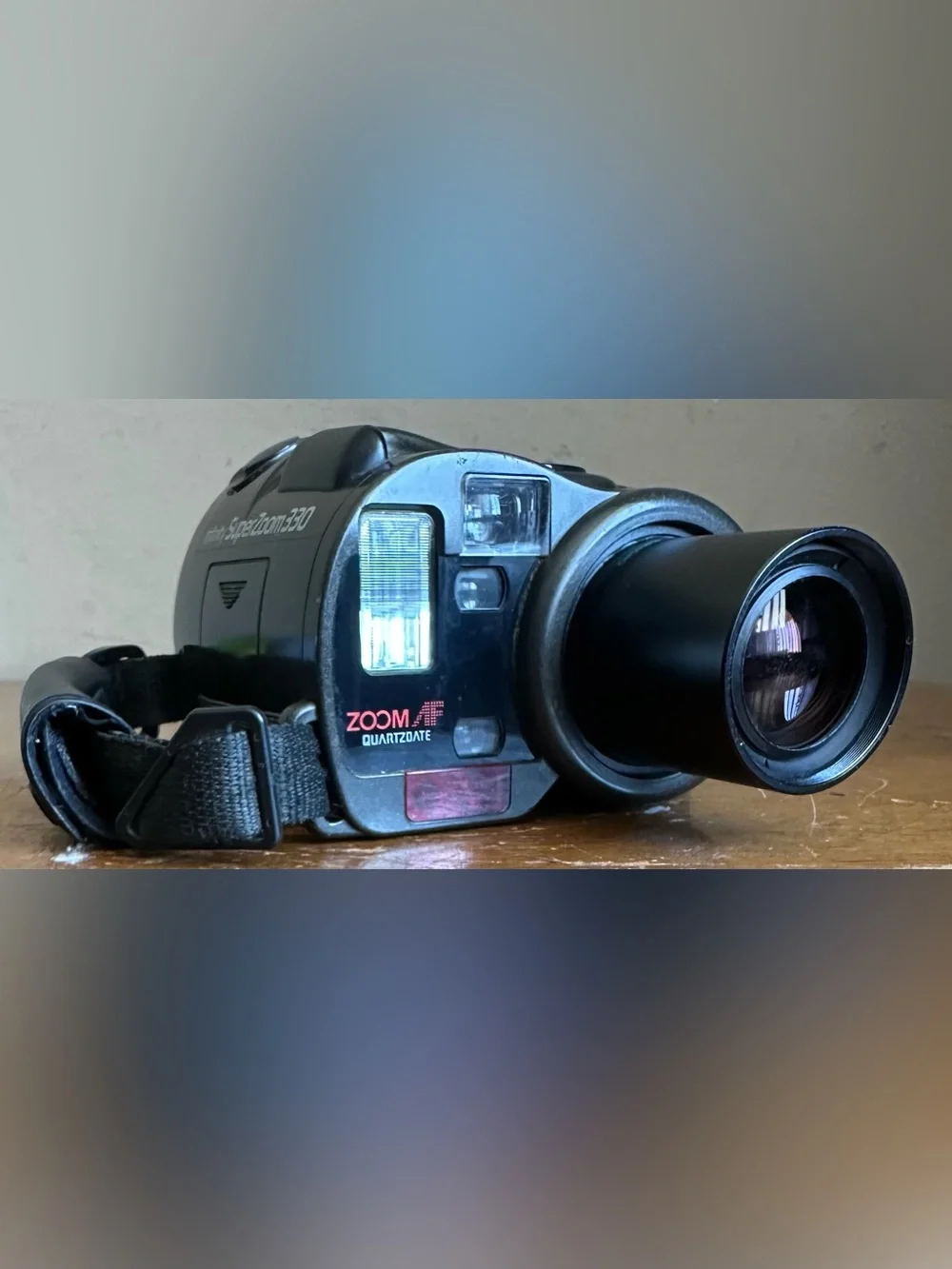 Olympus Infinity SuperZoom330 AF QUARTZDATE 35mm Film Camera w/38-105mm Lens